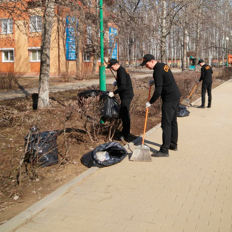 Уборка листьев в Нижнем Ломове